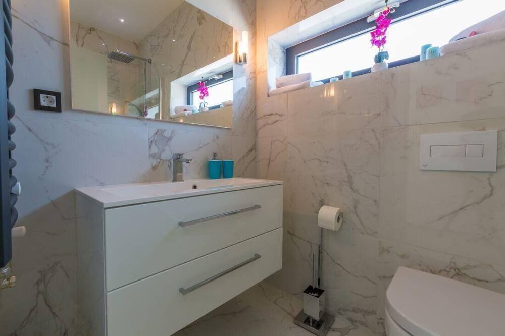 Photo of Bathroom in Grizane