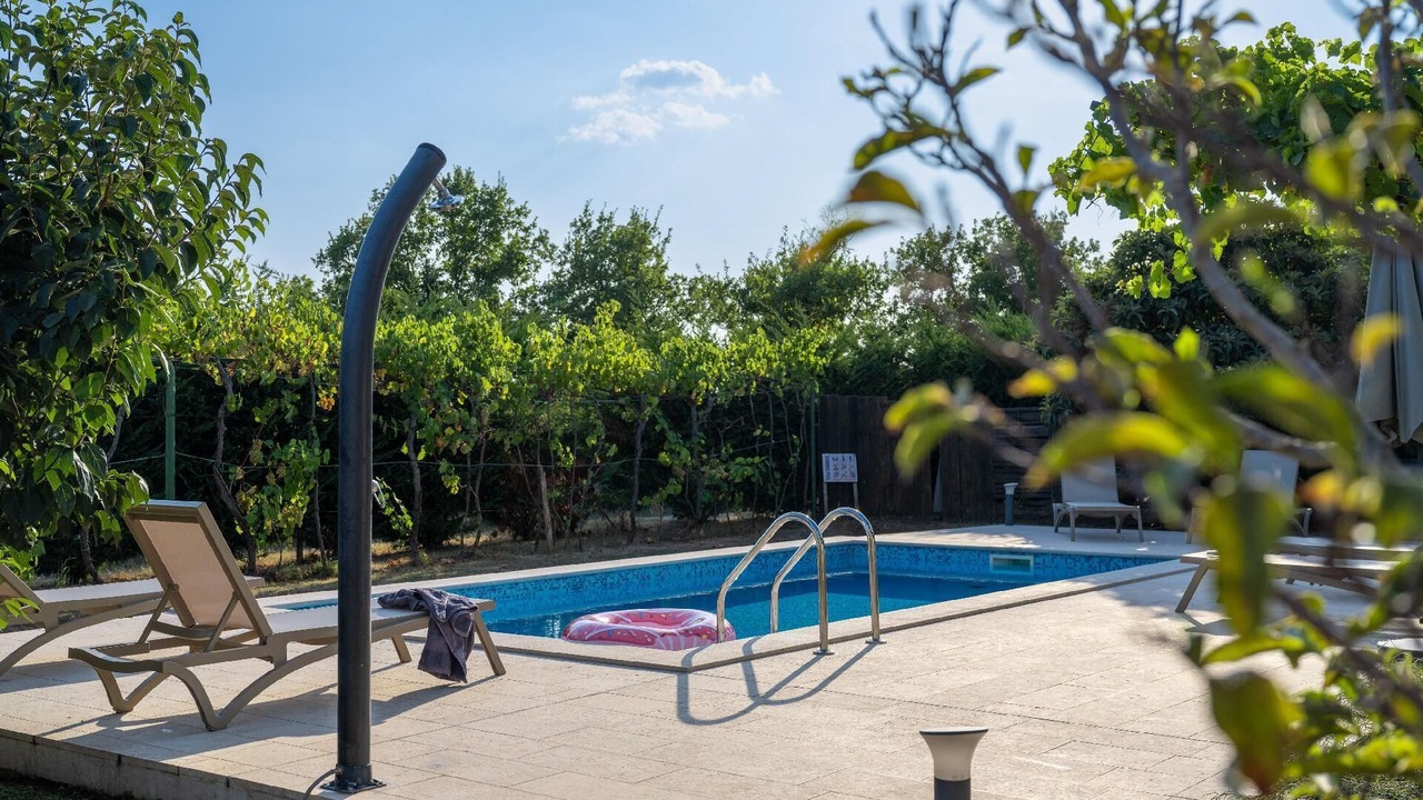 Photo of Outdoor in Kapelica