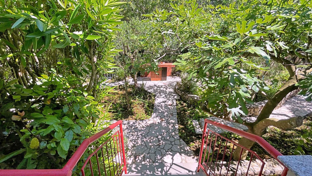 Photo of Outdoor in Silo