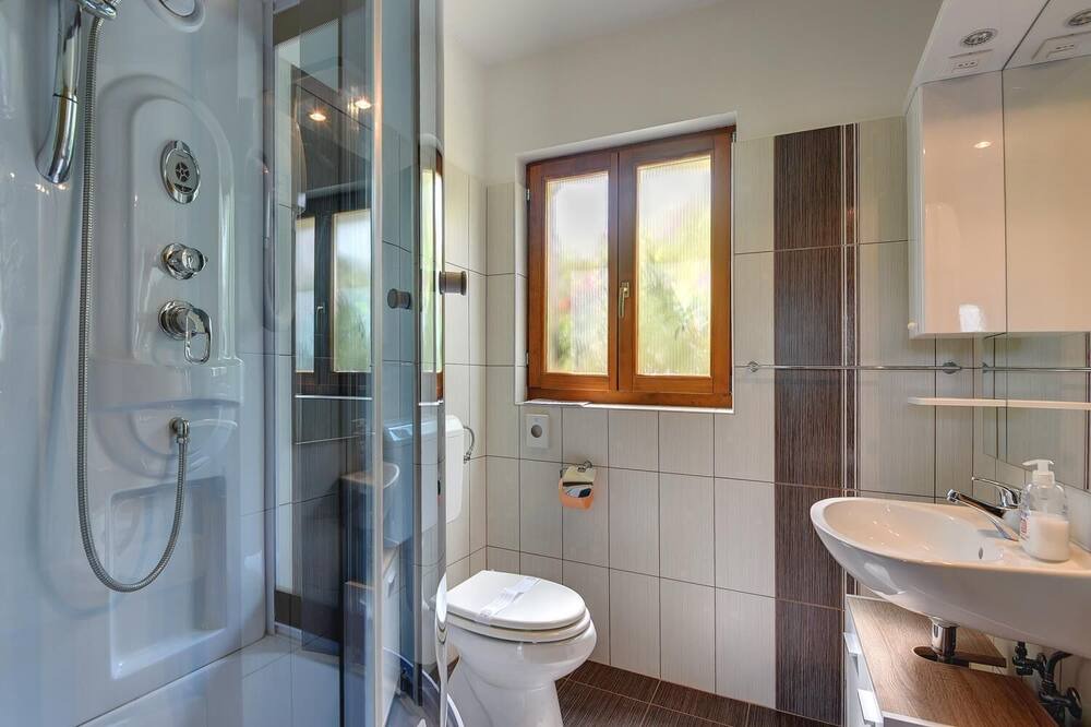 Photo of Bathroom in Pazin