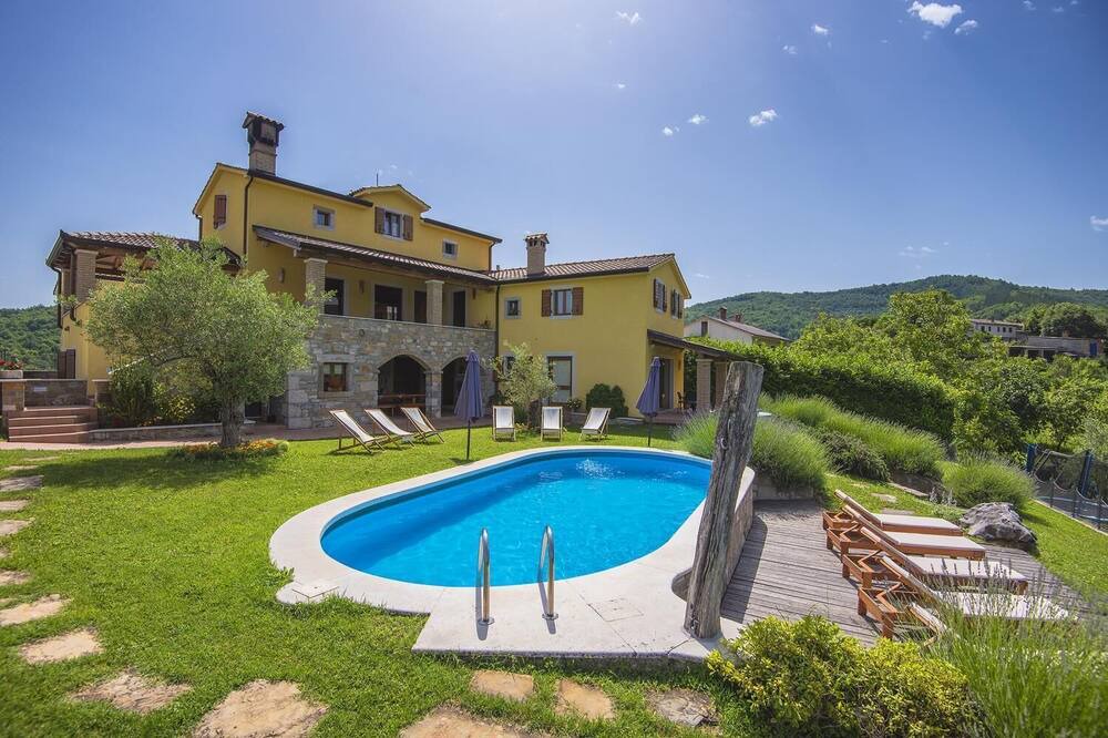 Photo of Outdoor in Pazin