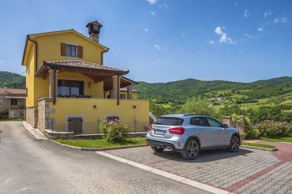 Photo of Outdoor in Pazin