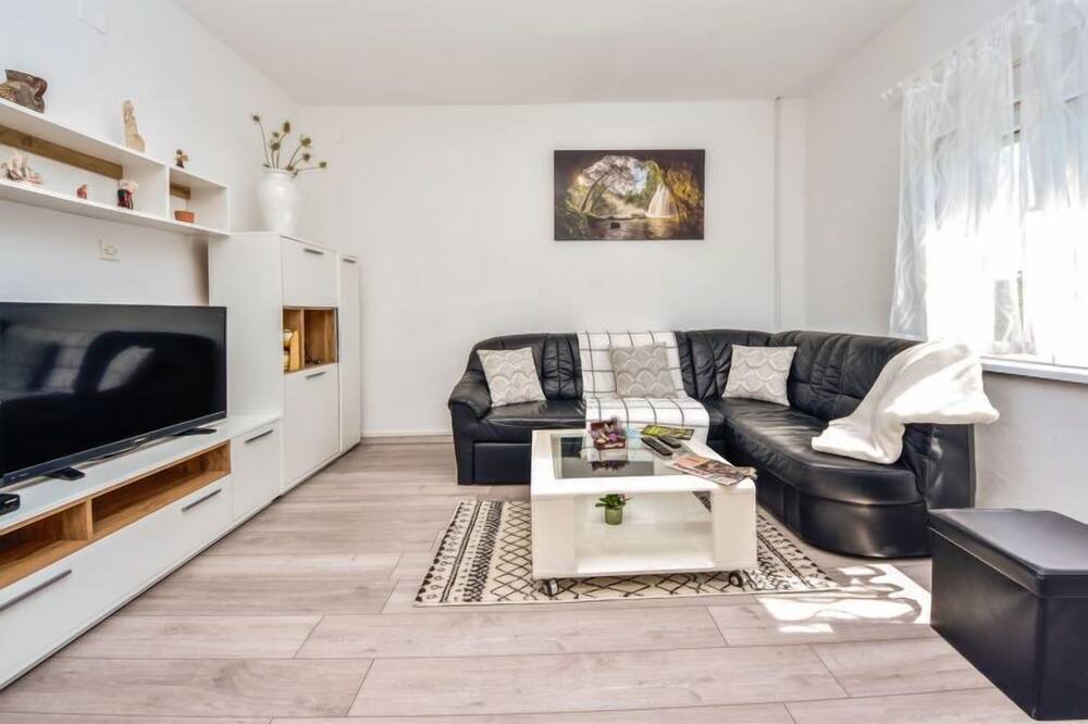 Photo of Livingroom in Razanac