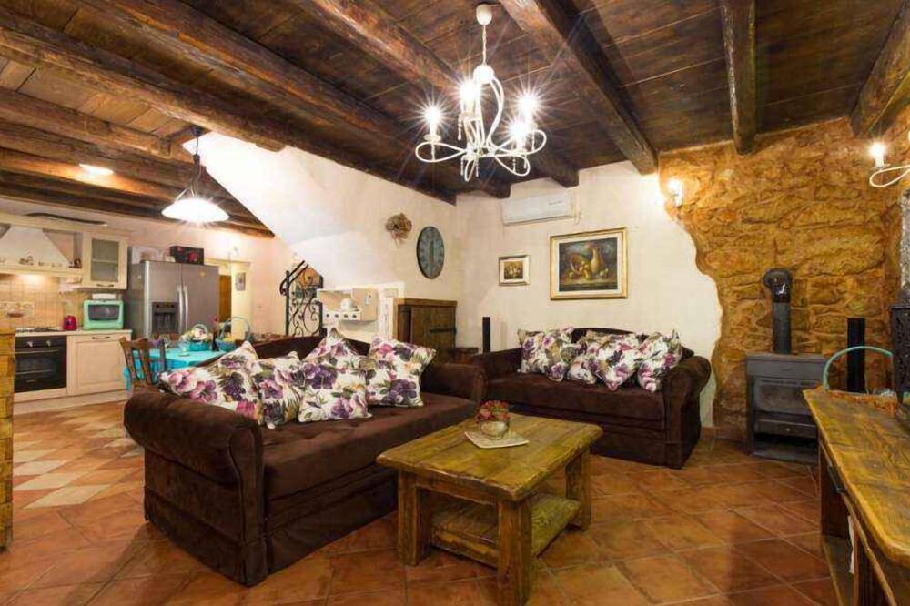 Photo of Livingroom in Rasopasno