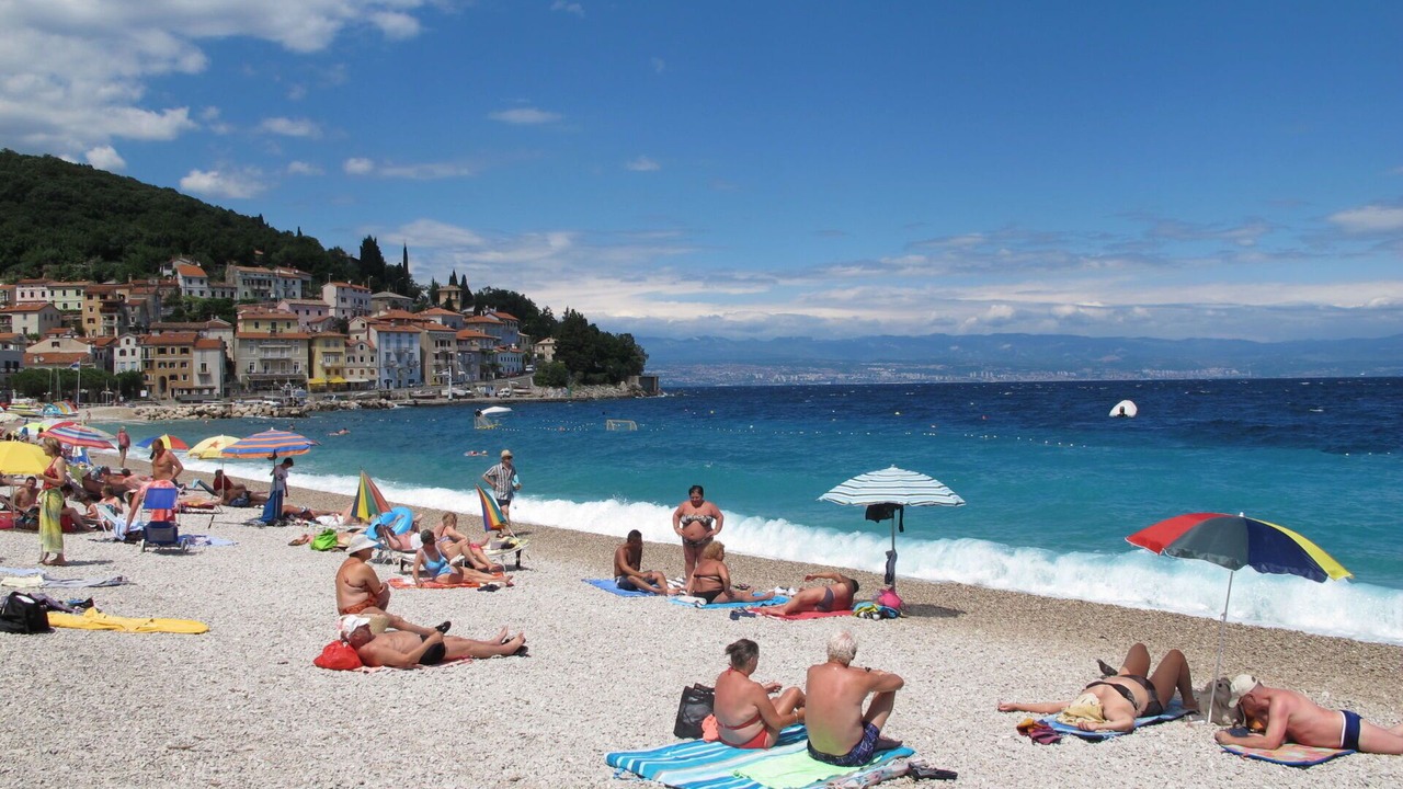 Photo of Others in Plomin