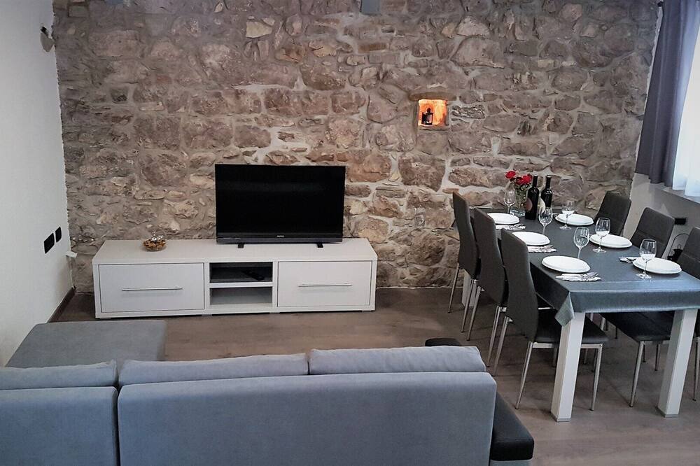 Photo of Livingroom in Grabri