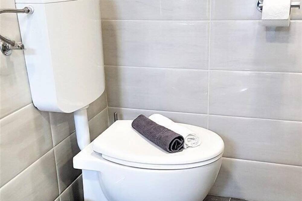 Photo of Bathroom in Grabri