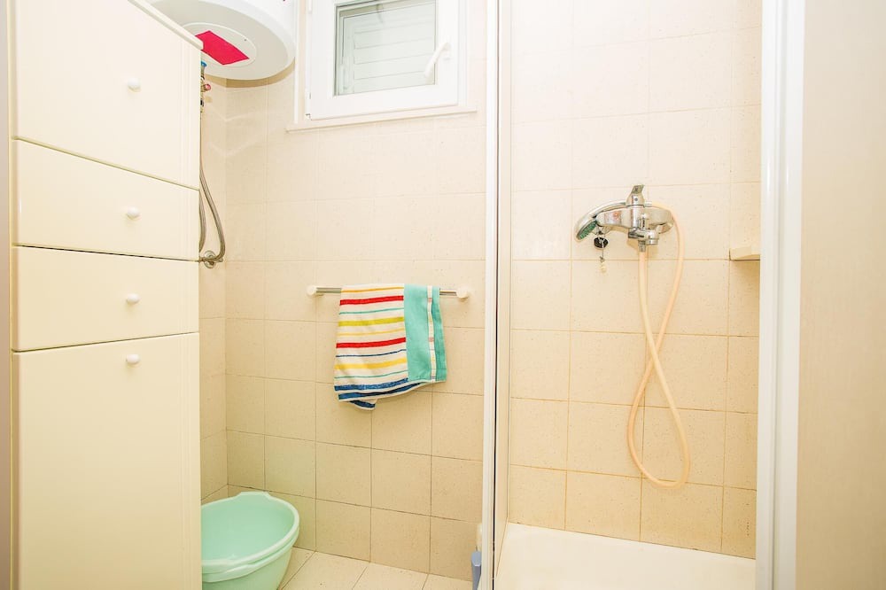 Photo of Bathroom in Potirna