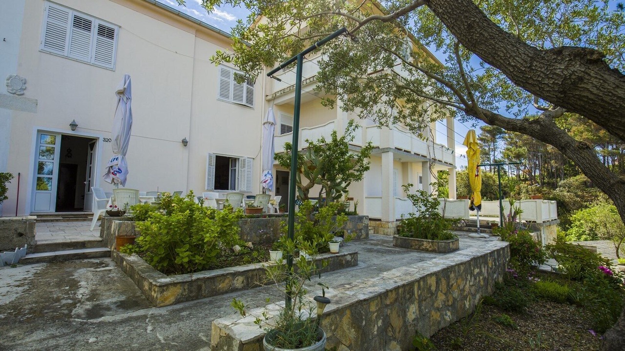 Photo of Outdoor in Banjol