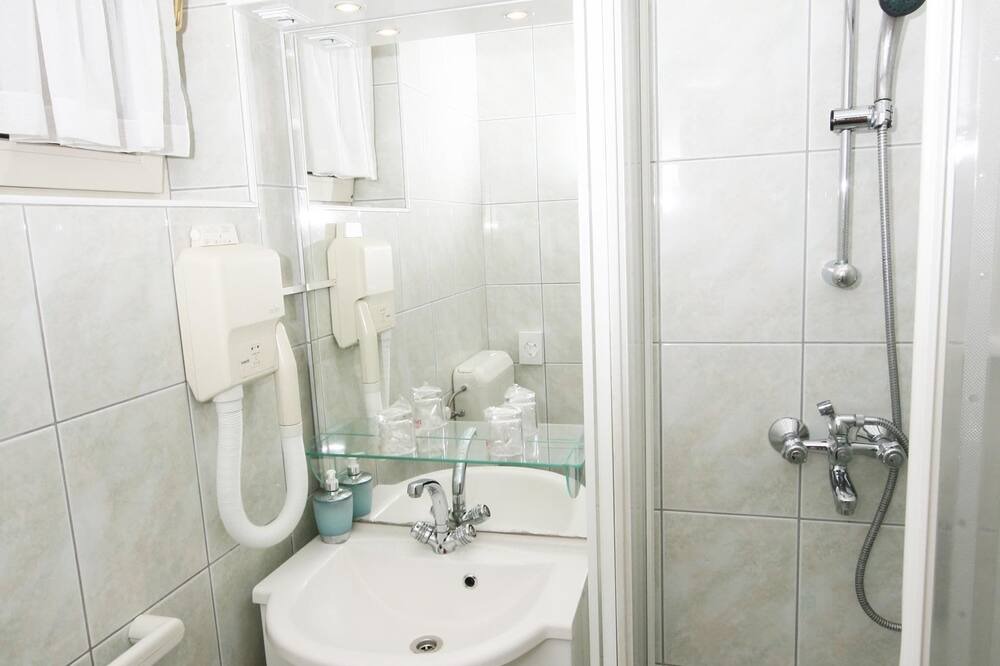 Photo of Bathroom in Medulin