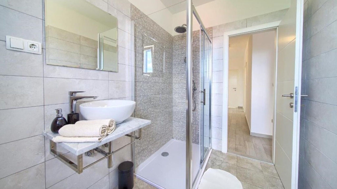 Photo of Bathroom in Salatic
