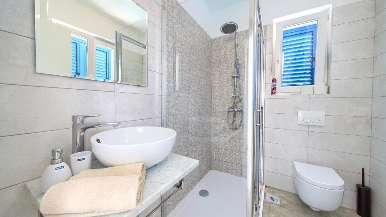 Photo of Bathroom in Salatic