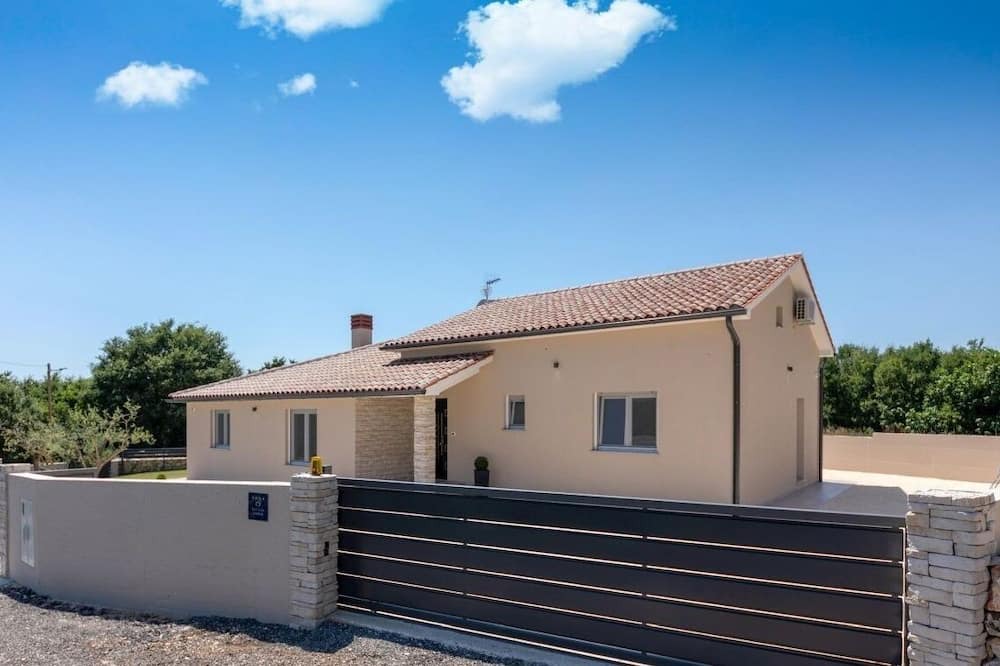 Photo of Outdoor in Belavici