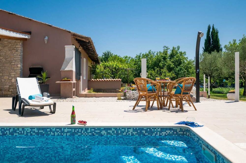 Photo of Outdoor in Belavici