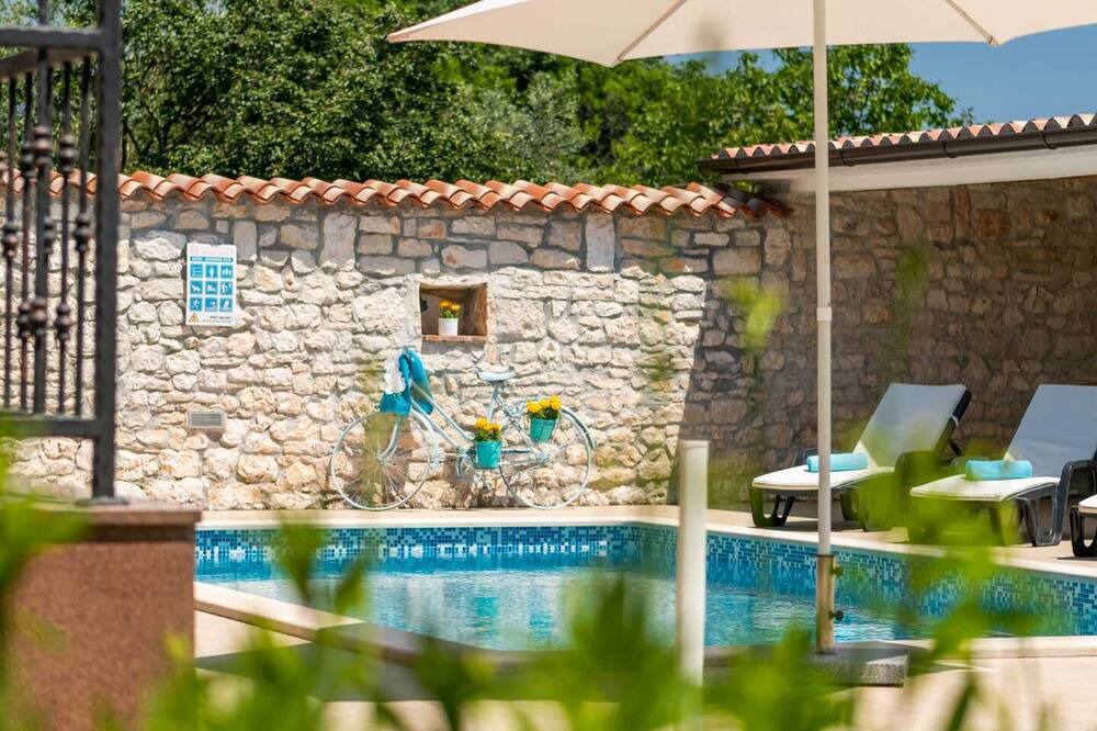 Photo of Outdoor in Belavici