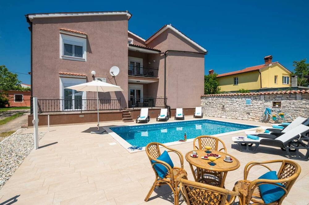 Photo of Outdoor in Belavici
