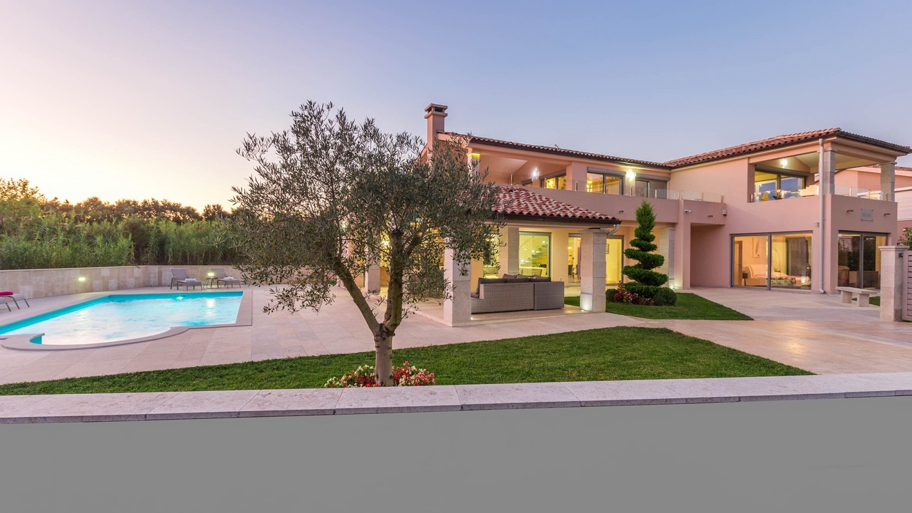 Photo of Outdoor in Belavici