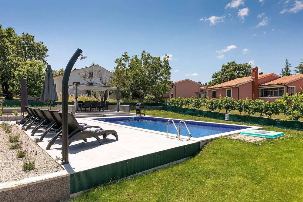 Photo of Outdoor in Rogocana
