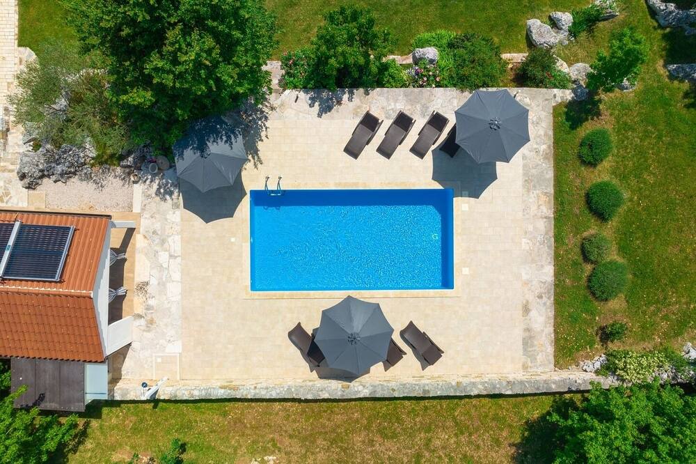 Photo of Outdoor in Makovci