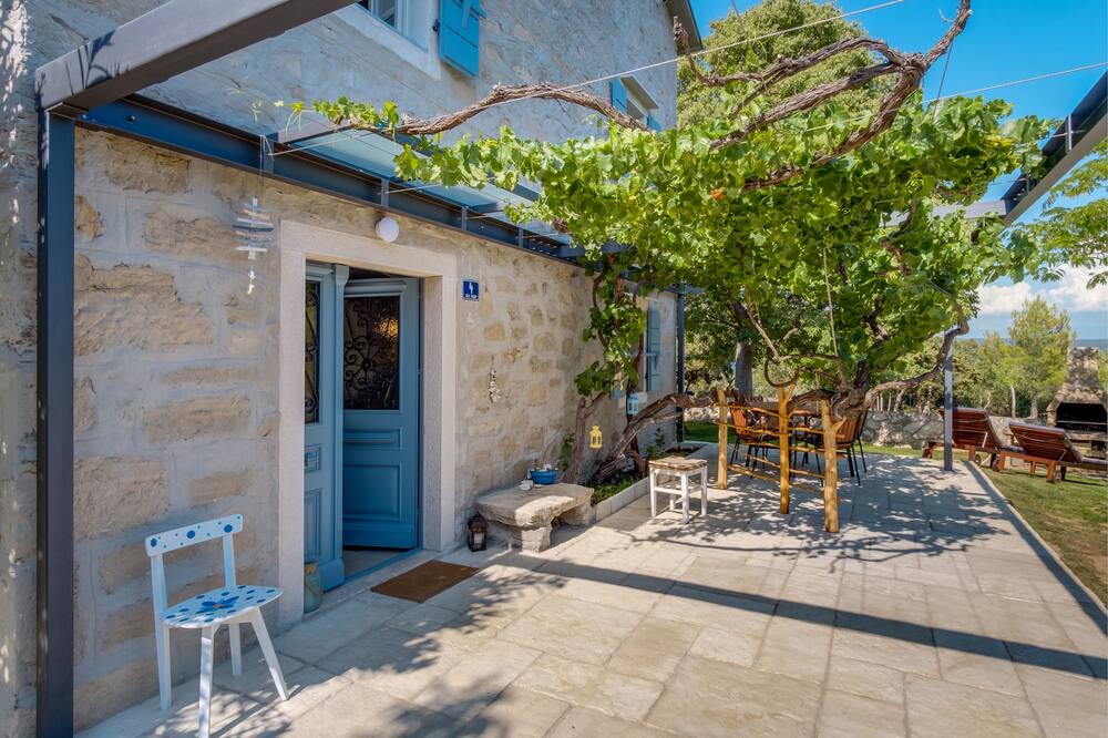 Photo of Patio Balcony in Nerezine