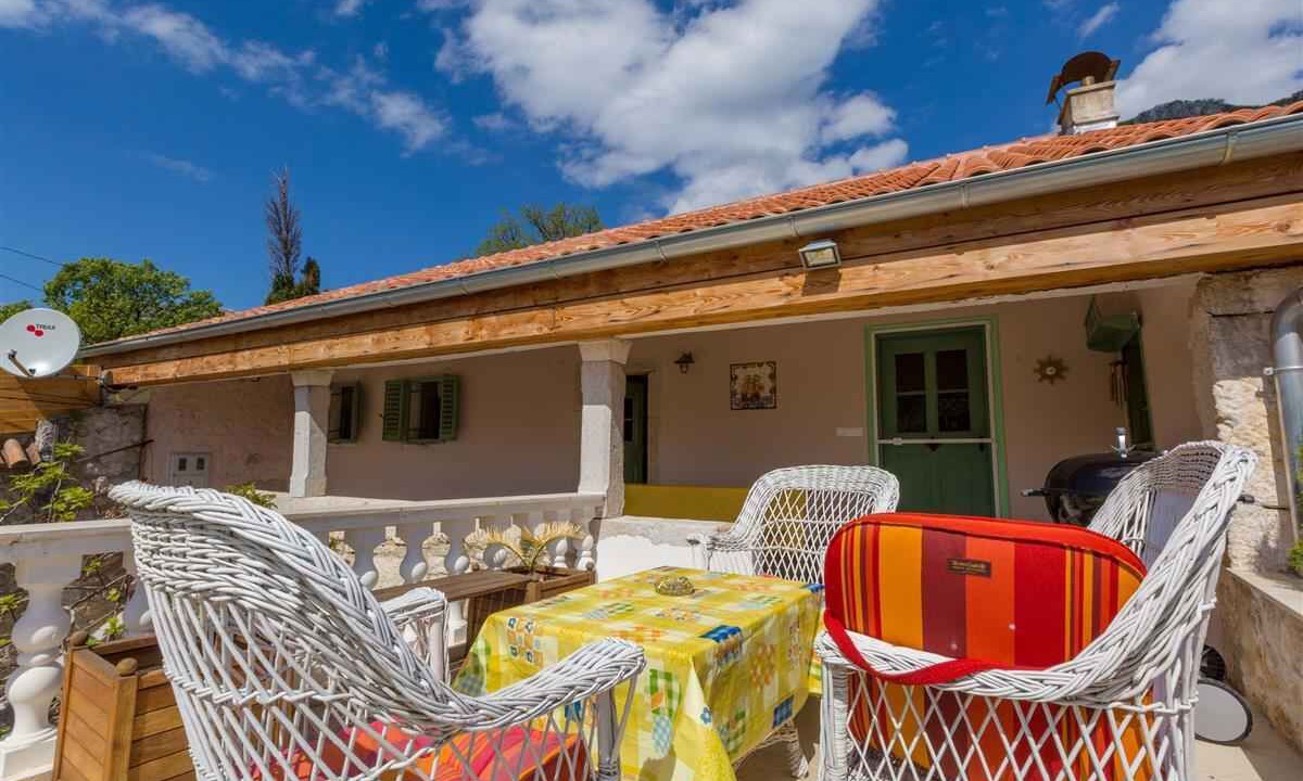 Photo of Patio Balcony in Grizane