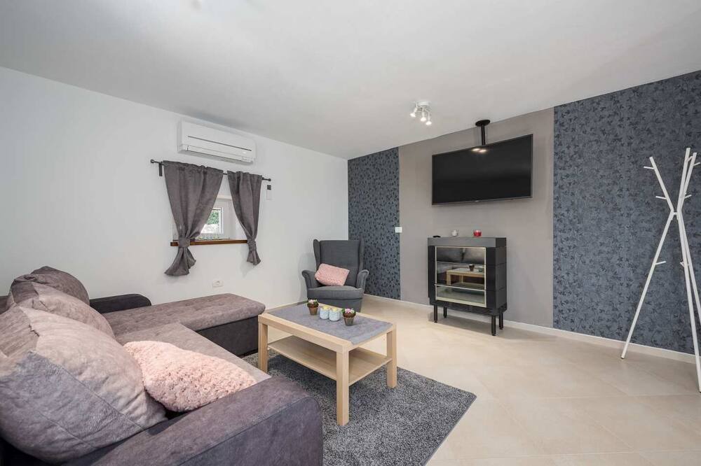 Photo of Livingroom in Cepic