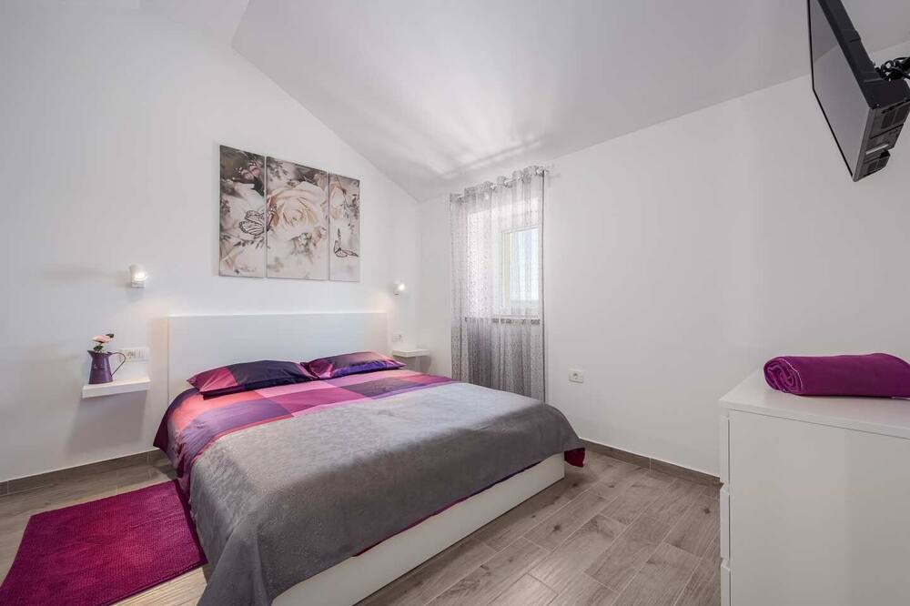 Photo of Bedroom in Cepic