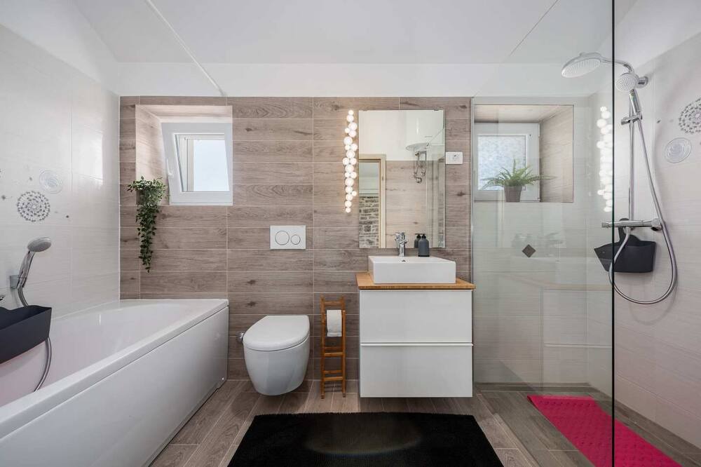 Photo of Bathroom in Cepic