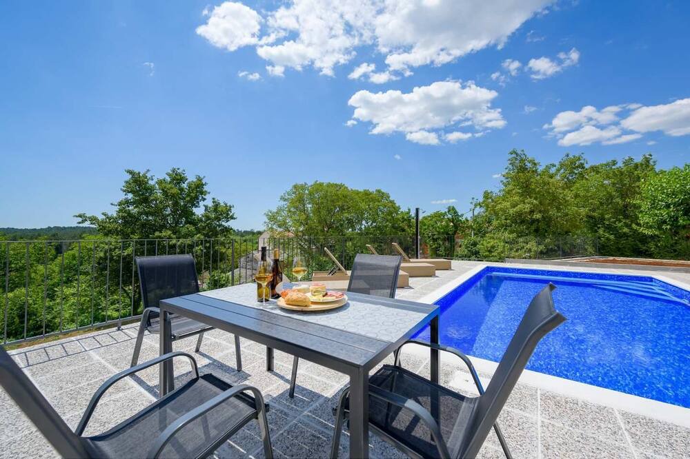 Photo of Patio Balcony in Cepic