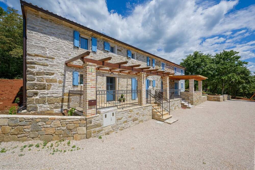 Photo of Outdoor in Cepic