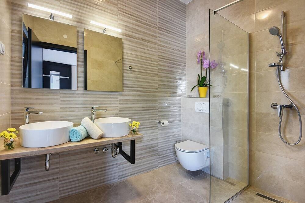Photo of Bathroom in Rebici