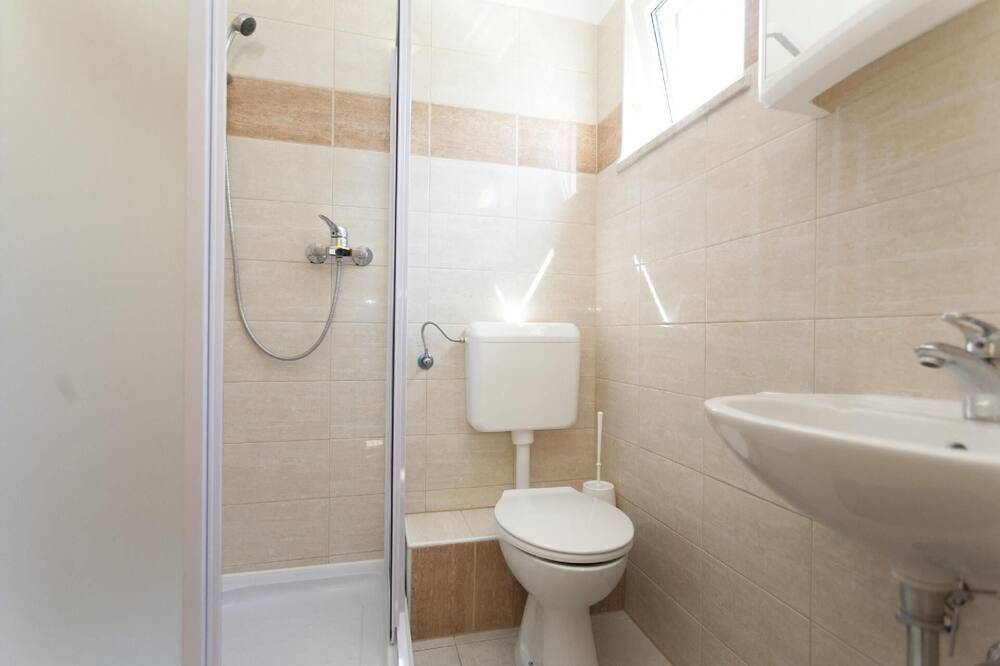 Photo of Bathroom in Kavran