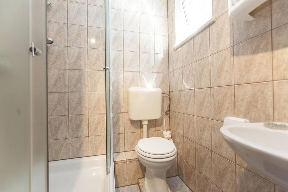 Photo of Bathroom in Kavran