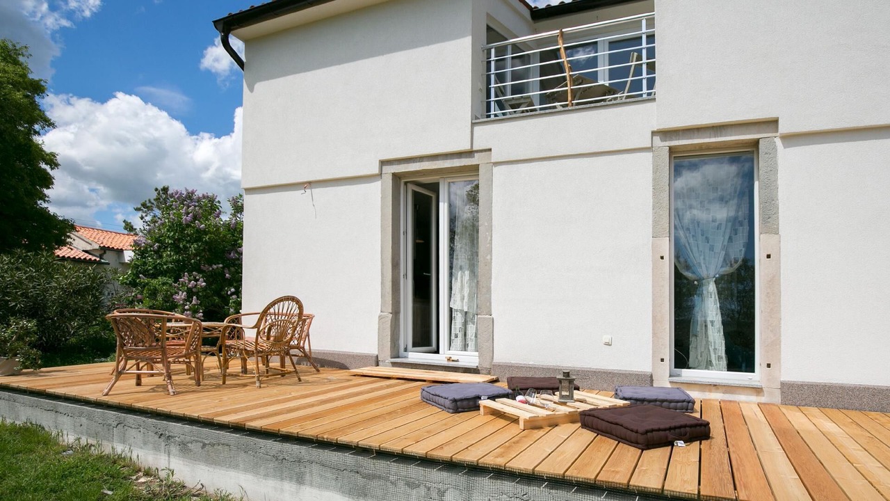 Photo of Outdoor in Rasa