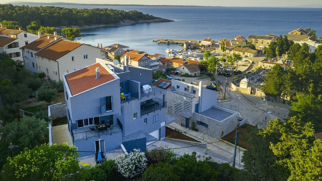 Photo of Outdoor in Cove Murtar