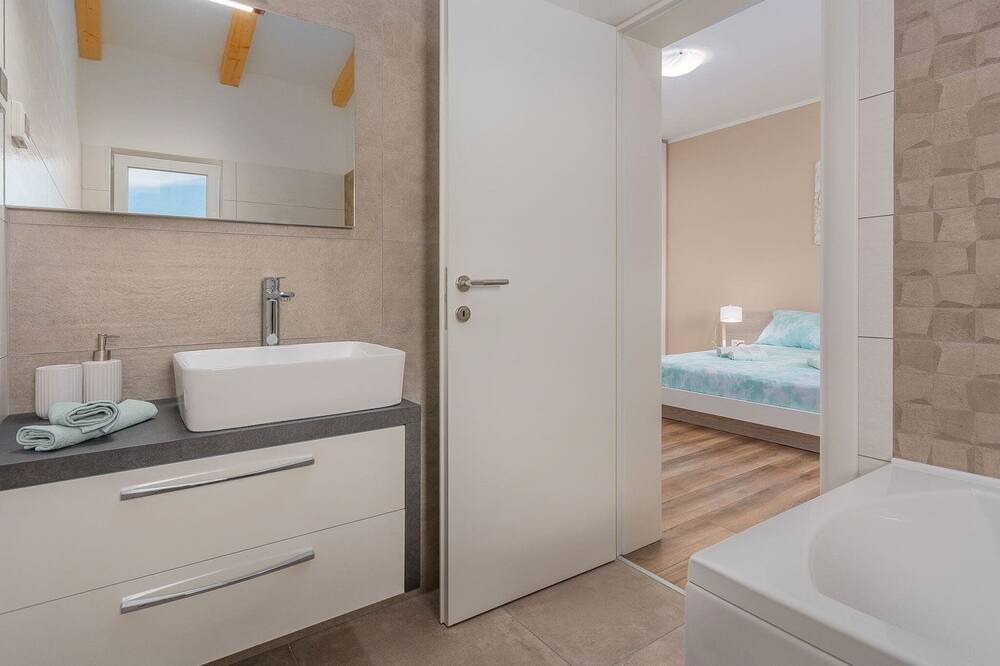 Photo of Bathroom in Loborika