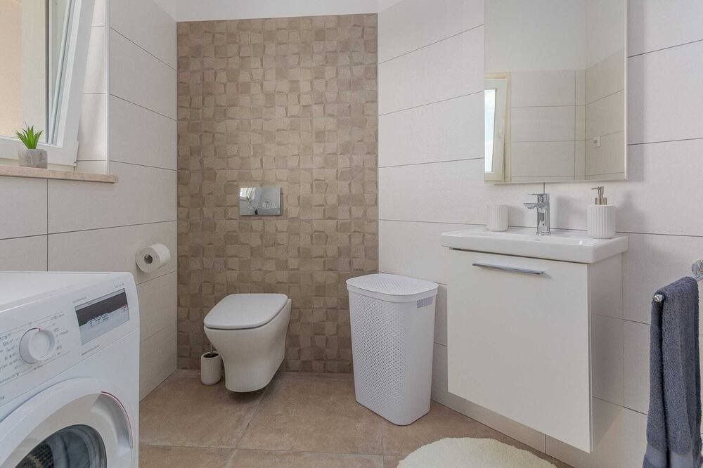 Photo of Bathroom in Loborika