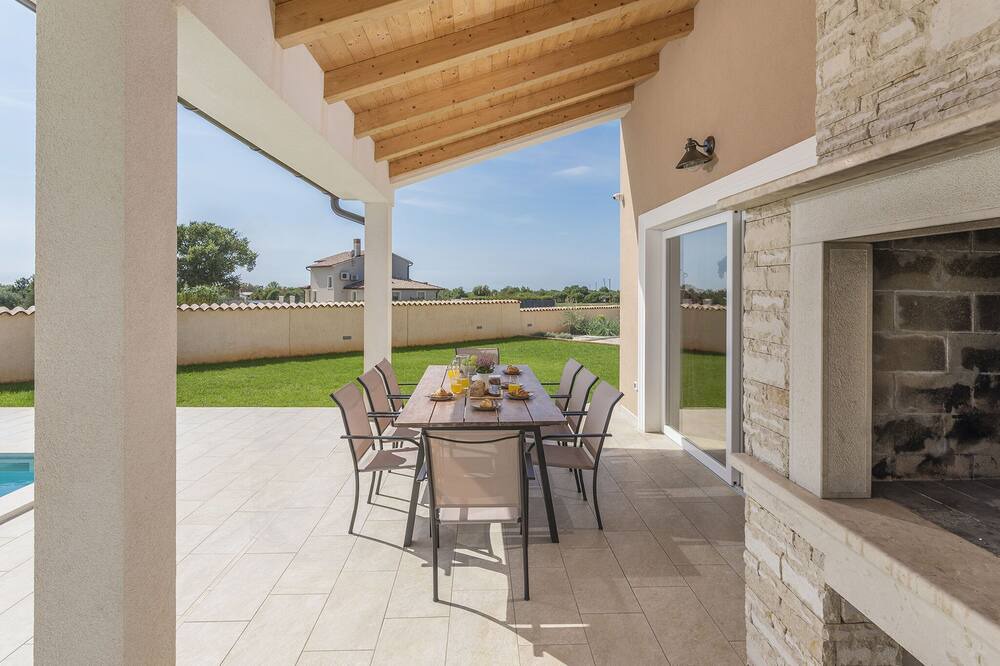 Photo of Outdoor in Loborika