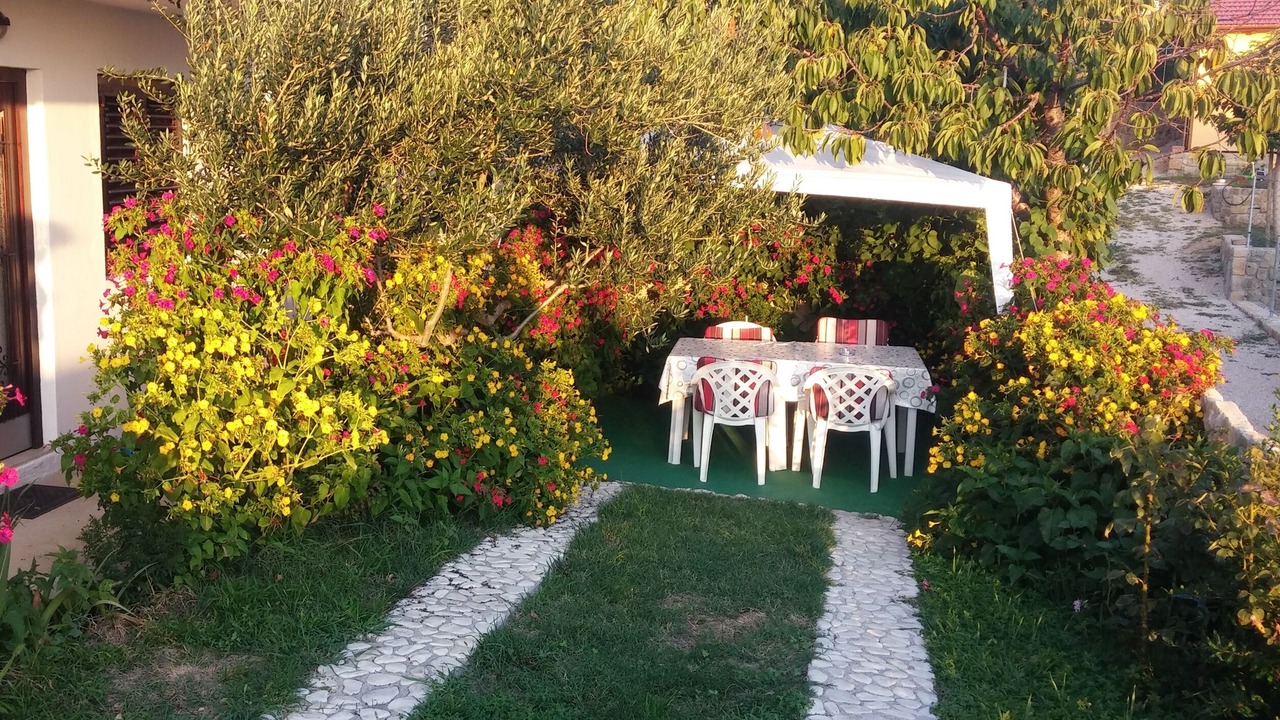 Photo of Outdoor in Rtina
