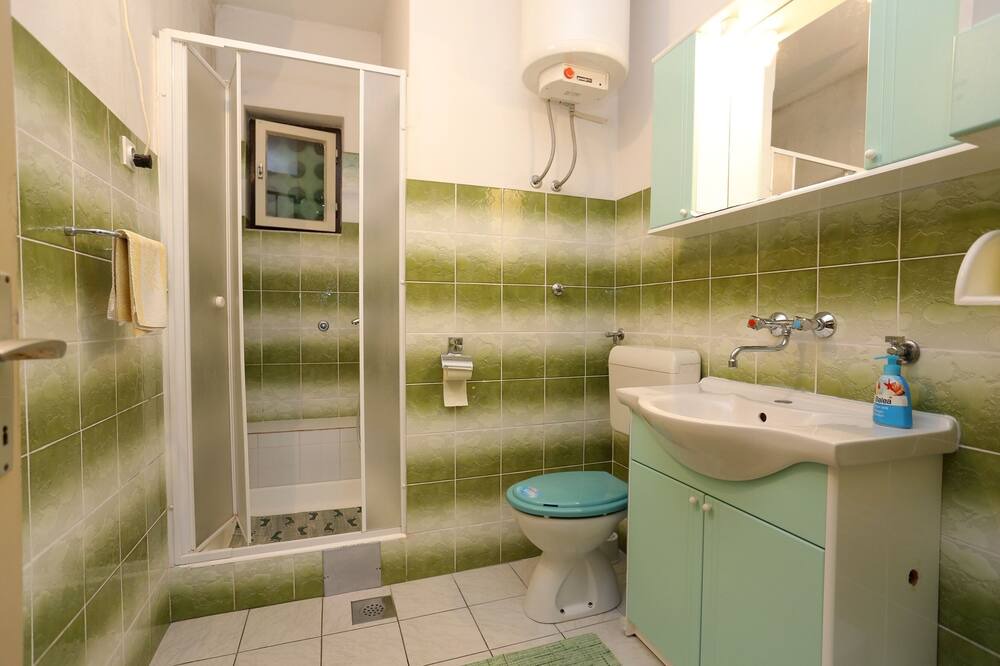 Photo of Bathroom in Cove Tri Zala (Zrnovo)