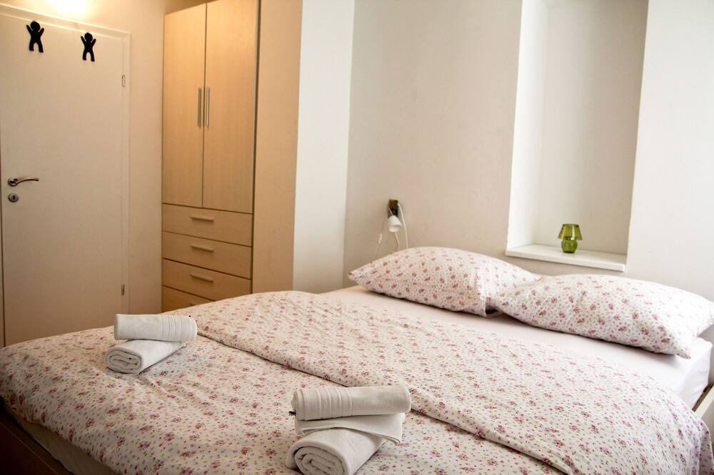 Photo of Bedroom in Borak