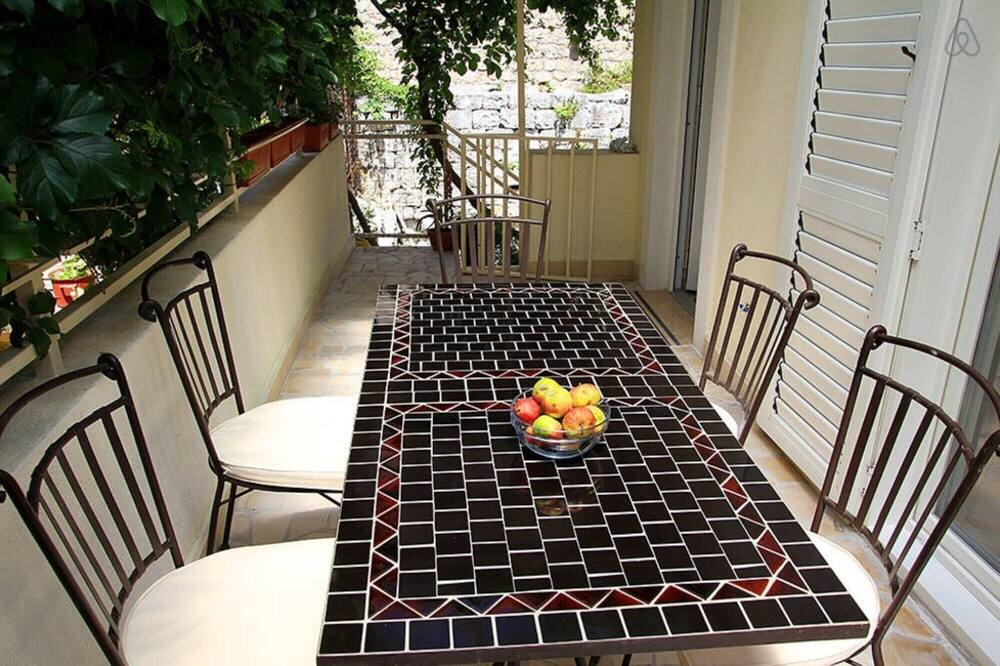 Photo of Patio Balcony in Borak