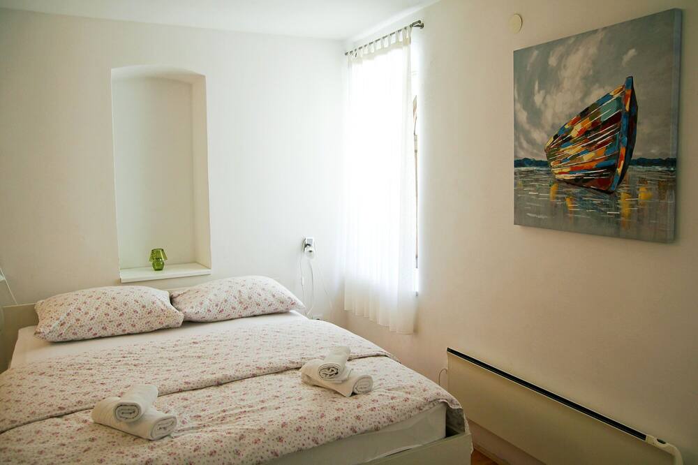 Photo of Bedroom in Borak