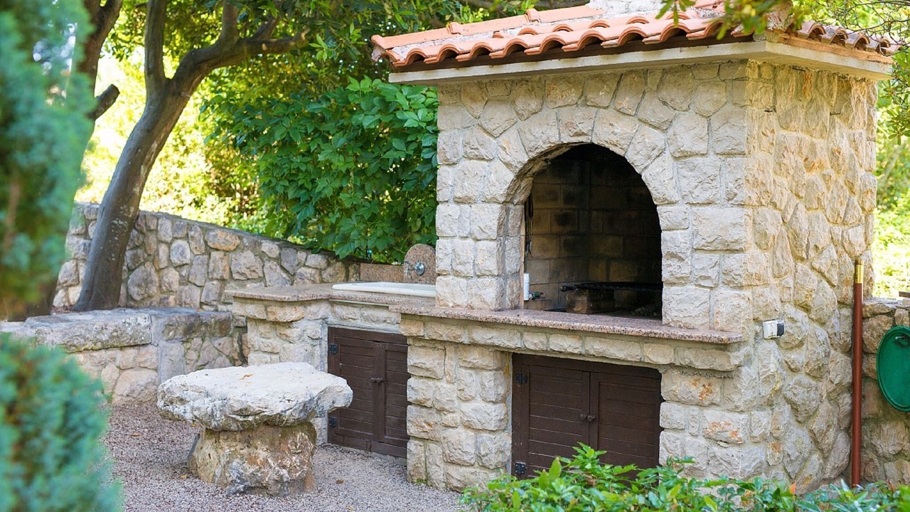 Photo of Outdoor in Porat
