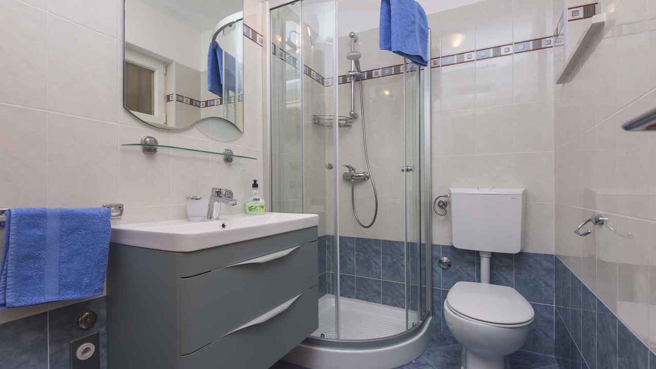 Photo of Bathroom in Ravni