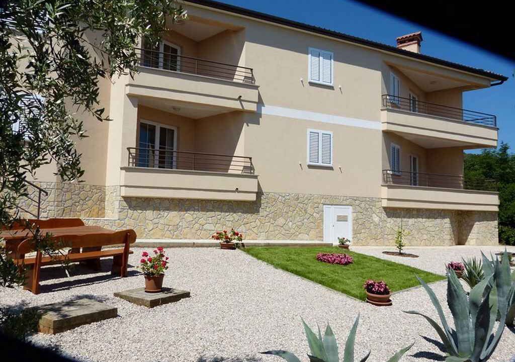 Photo of Outdoor in Ravni