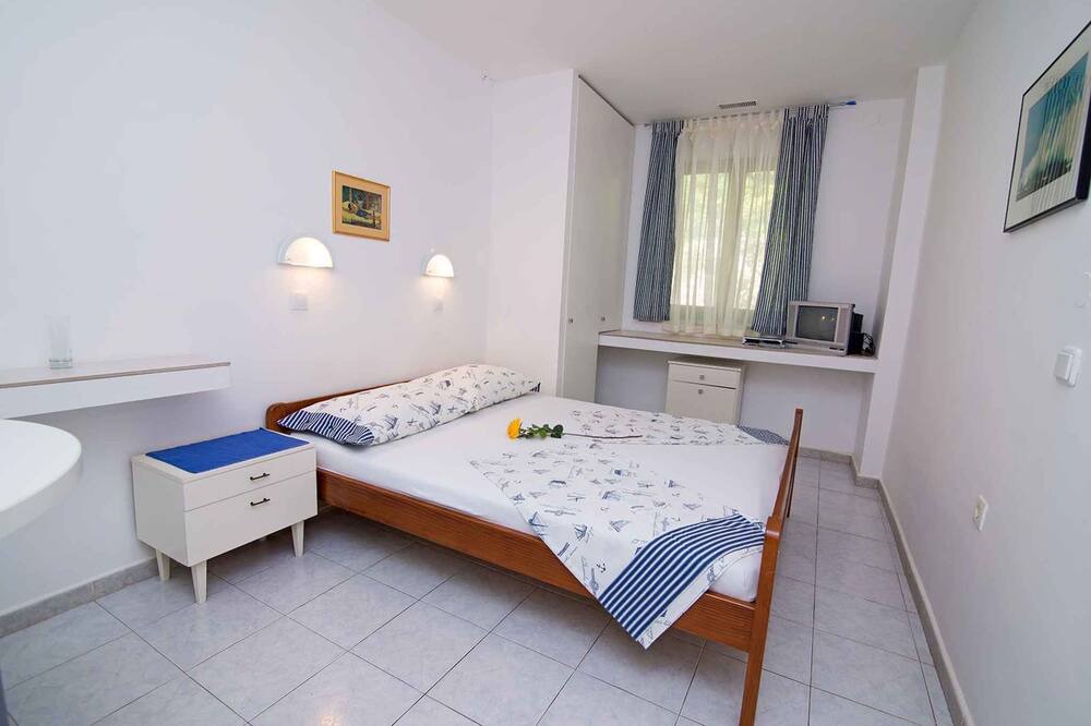 Photo of Bedroom in Cove Murtar