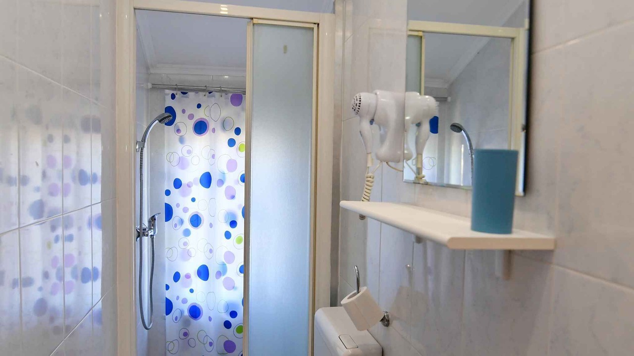 Photo of Bathroom in Pobri