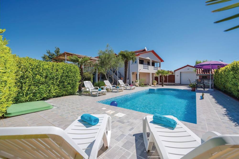 Photo of Outdoor in Rogocana