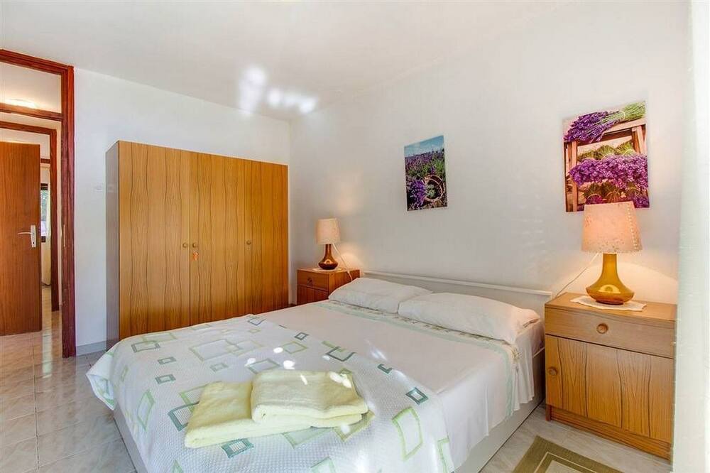 Photo of Bedroom in Miholascica